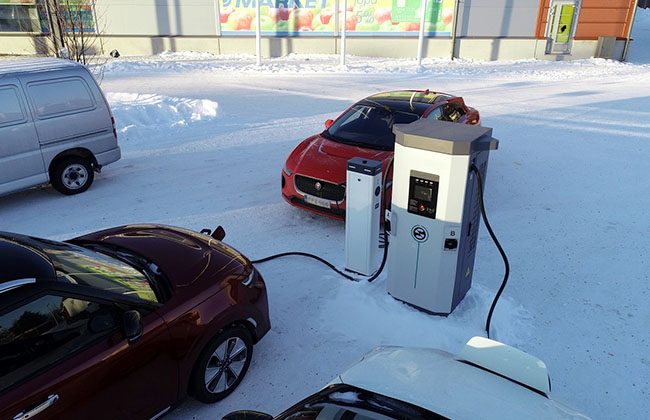 increase retail sales with EV chargers